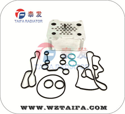 Calidad  8C3Z6A642A Ford Engine Oil Cooler Replacement 6.4L For FORD F-250 Super Duty fábrica
