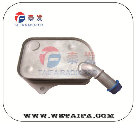 Parts del motor de automóviles Refrigerador de aceite de transmisión 06B117021 para Audi VW A4 B6 B7 A6 Passat
