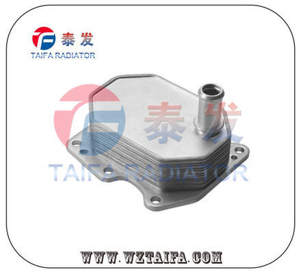 Aluminio 1704068 FORD Refrigerador de aceite TRANSIT MK7 2006 ONWARD 2.4 Partes del sistema de refrigeración