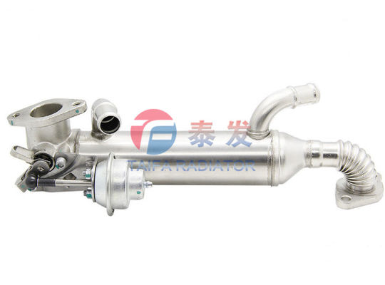 2.5 TDI Motor diesel Volkswagen EGR Cooler, VW Touareg Egr Cooler 03-09 70 131 512F El motor es de tipo diesel y el motor es de tipo diesel.